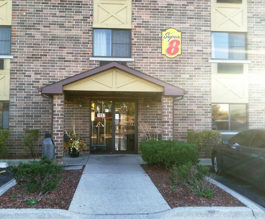 Hotel Super 8 By Wyndham Bridgeview/Chicago Area Exterior foto